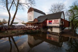 photo of Bucks County Playhouse