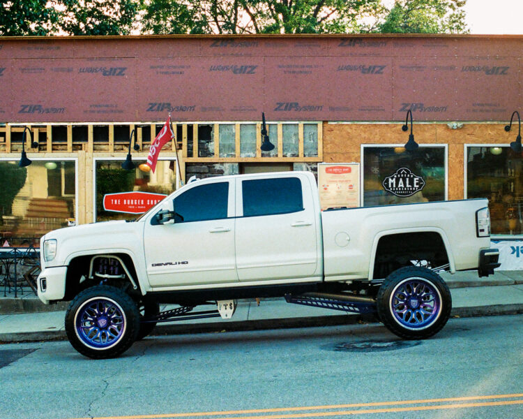 A white truck in Souderton, PA