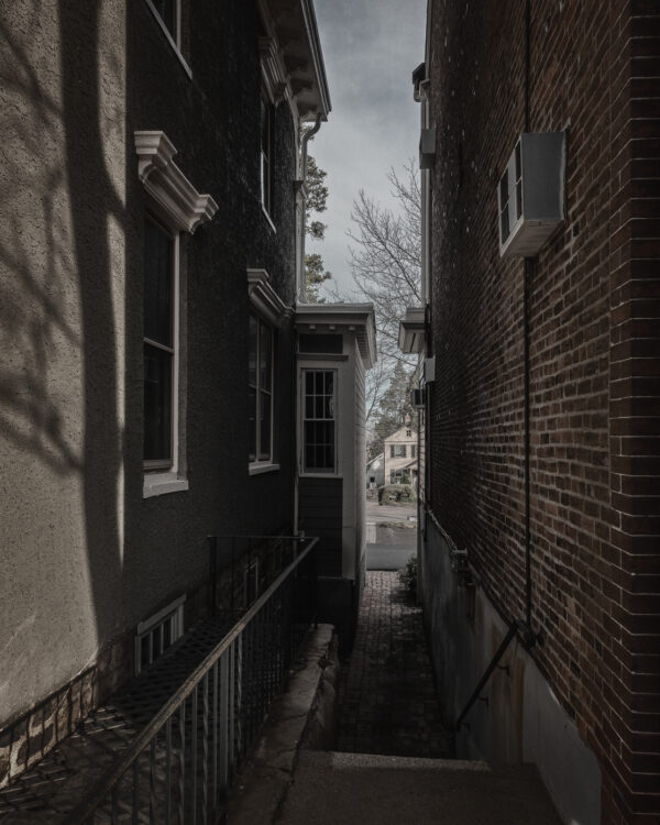 An alleyway in Doylestown
